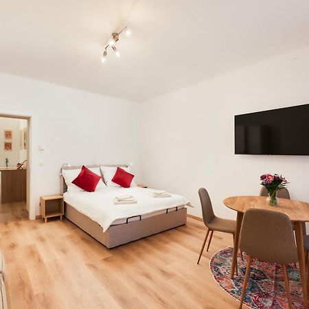 Malixa - Apartment In The Heart Of Vienna Next To Metro ภายนอก รูปภาพ