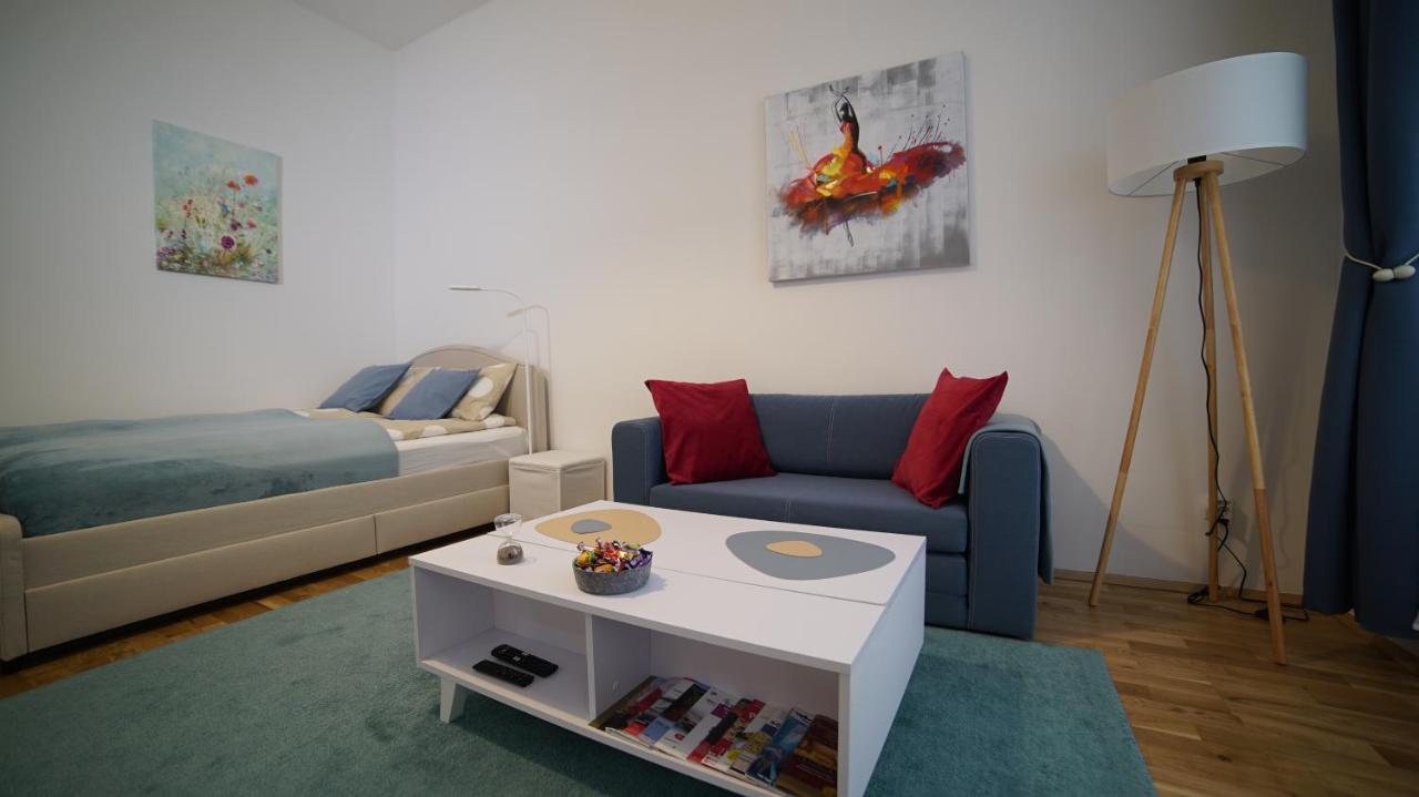 Malixa - Apartment In The Heart Of Vienna Next To Metro ภายนอก รูปภาพ