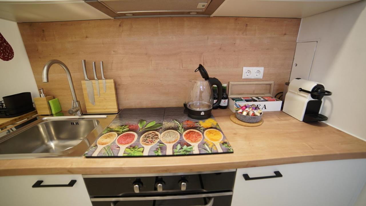 Malixa - Apartment In The Heart Of Vienna Next To Metro ภายนอก รูปภาพ