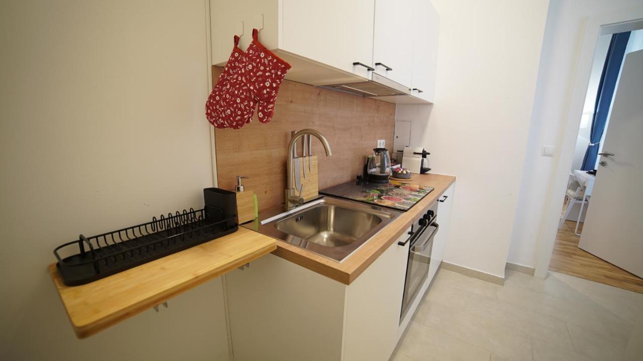 Malixa - Apartment In The Heart Of Vienna Next To Metro ภายนอก รูปภาพ