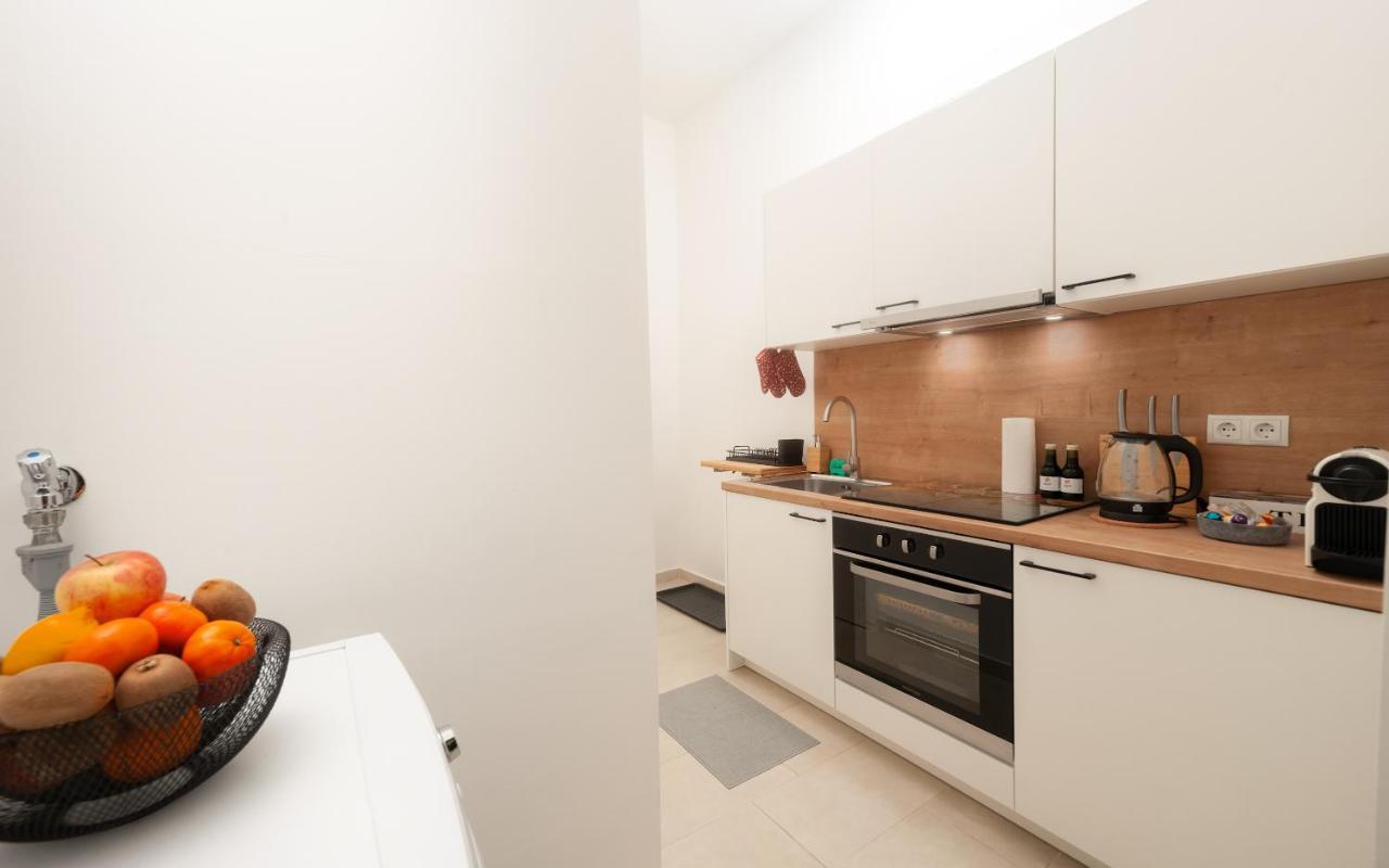 Malixa - Apartment In The Heart Of Vienna Next To Metro ภายนอก รูปภาพ
