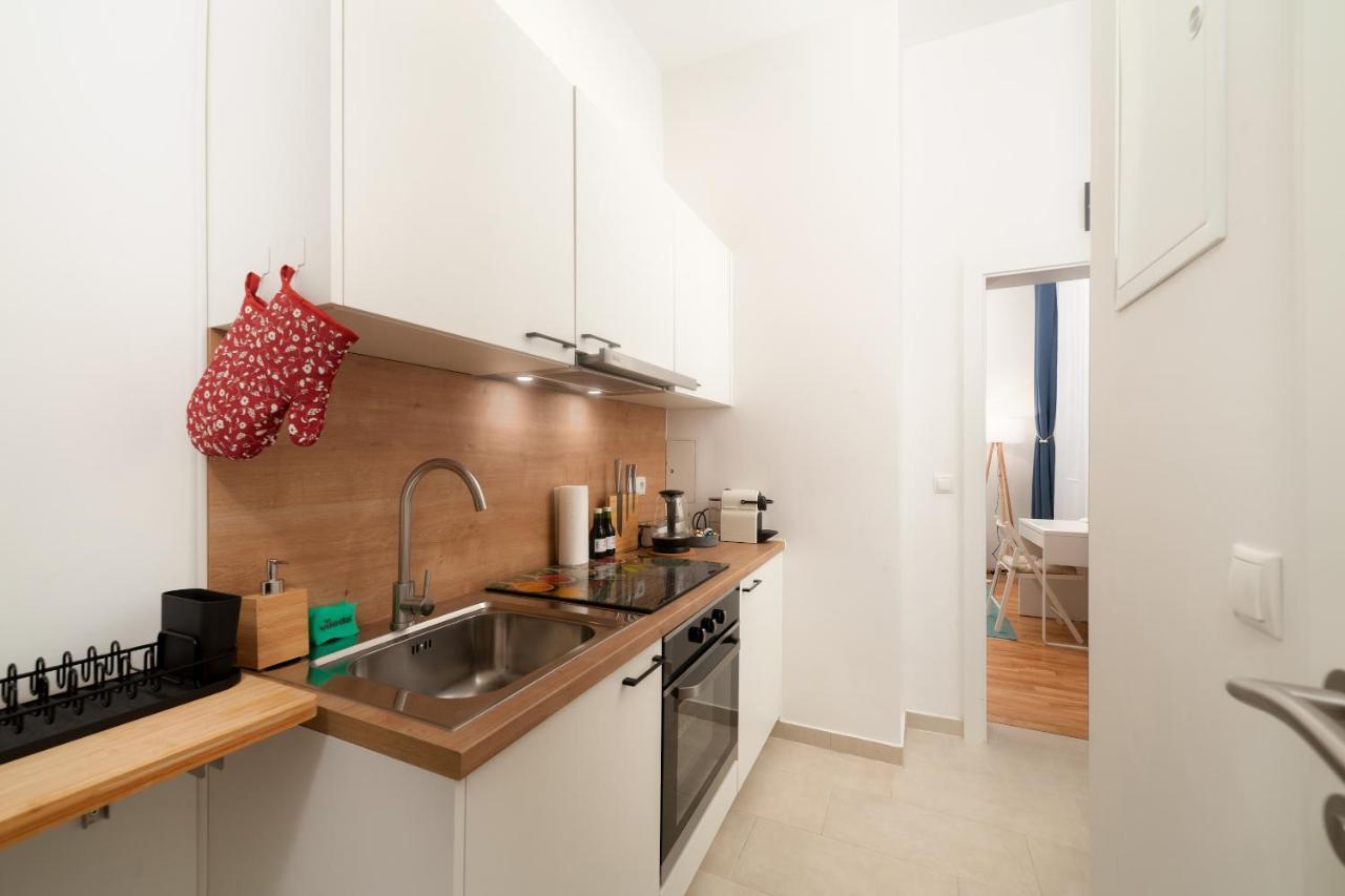 Malixa - Apartment In The Heart Of Vienna Next To Metro ภายนอก รูปภาพ