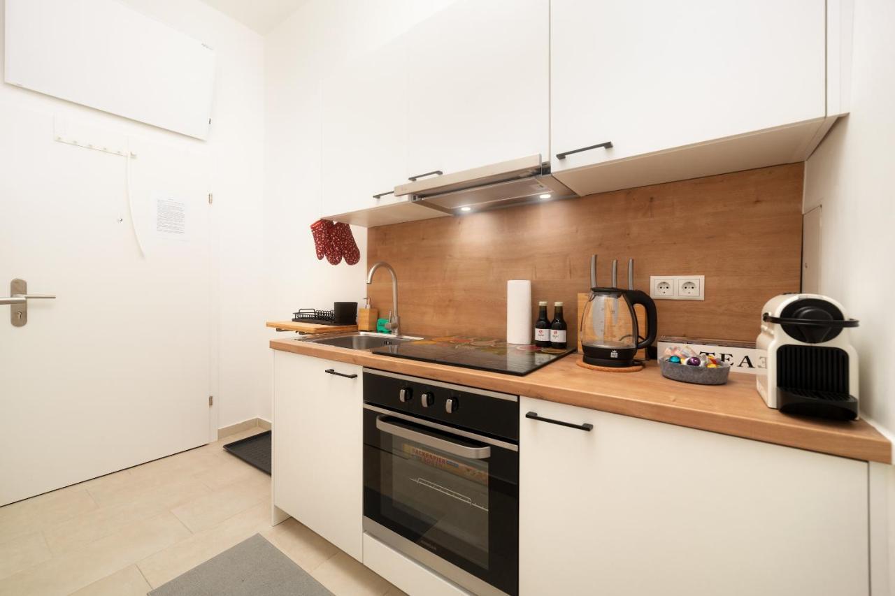 Malixa - Apartment In The Heart Of Vienna Next To Metro ภายนอก รูปภาพ